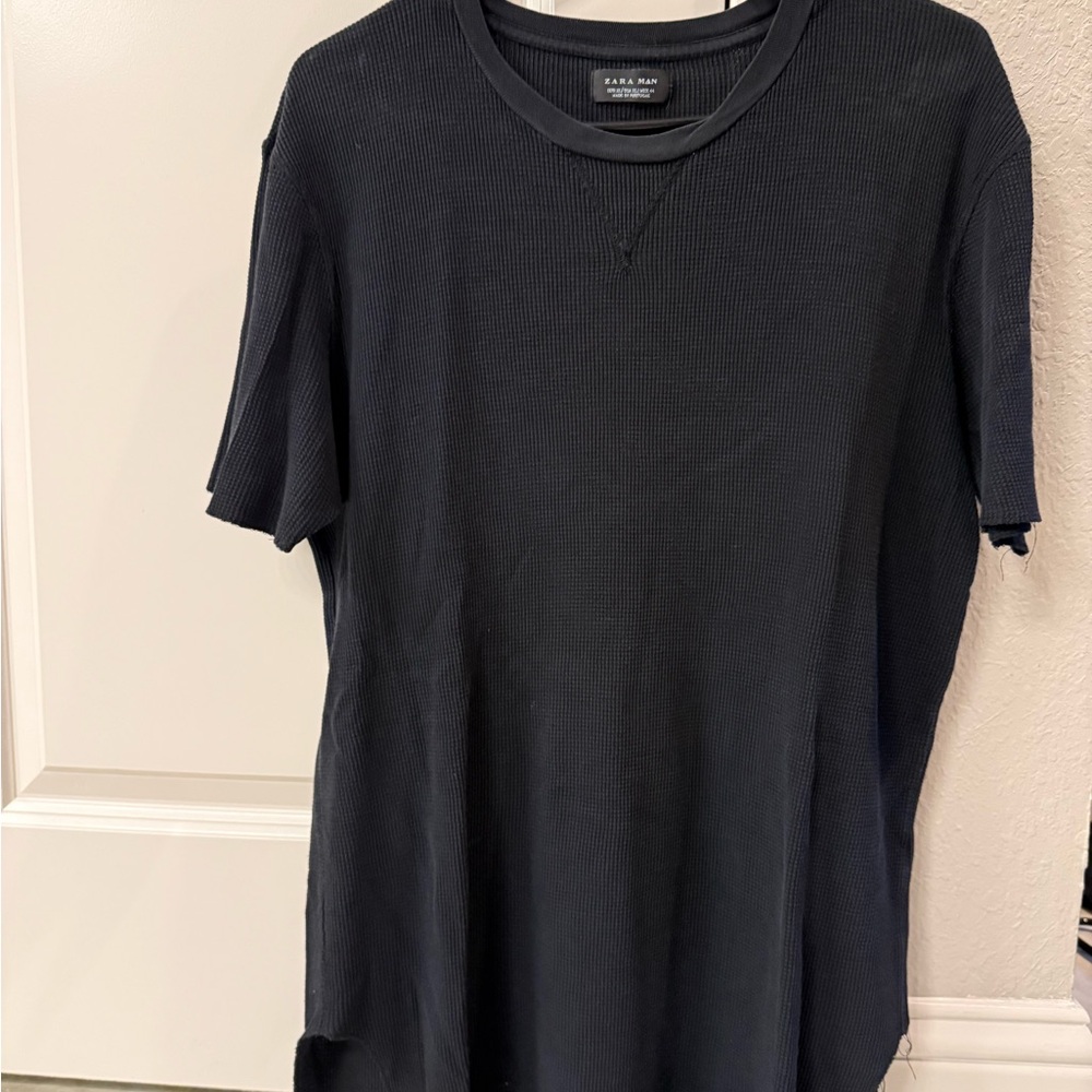 Zara Men's black Short Sleeve Tee waffle